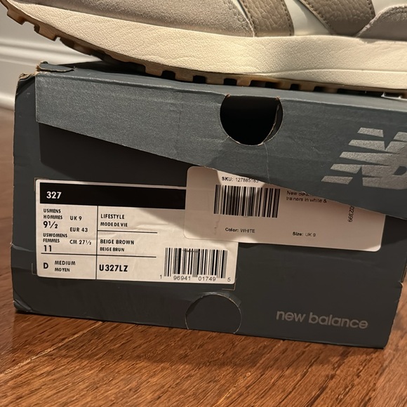 NWT in BOX New Balance 327 Unisex Men’s 9.5, Women’s 11 in Moonbeam Driftwood - Picture 2 of 4